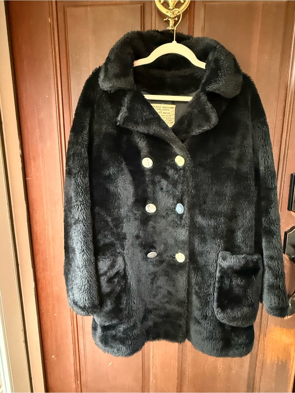 Vintage 1960s Glenoit Mills Women's Black Faux Fur Coat *measurements listed